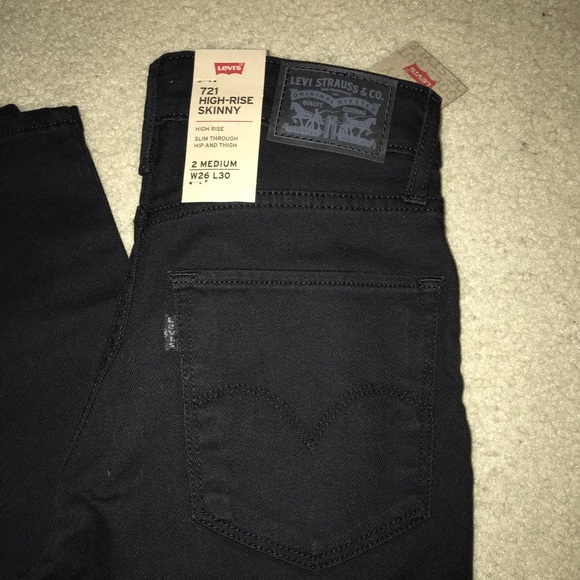 NWT Levi’s 721 Black High-Rise Skinny Jeans - Picture 3 of 6